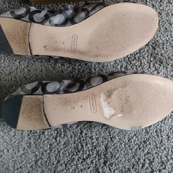 Coach authentic shoes - Picture 5 of 8